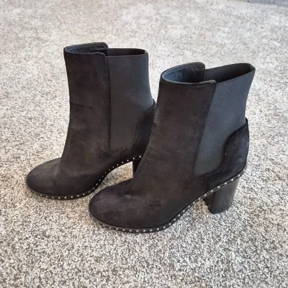 Rag & Bone Black Suede Studded Chelsea Ankle Boots Size 38.5 / 8.5 - Picture 2 of 6